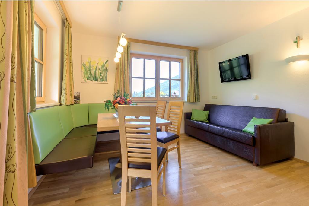 דירות קליינארל Arche Hof Oebristhof מראה חיצוני תמונה