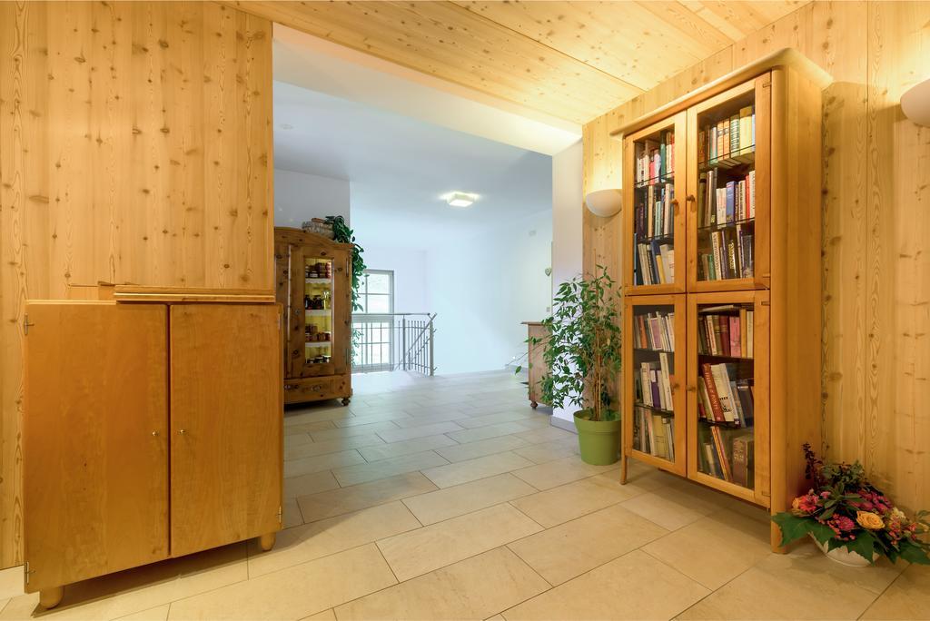 דירות קליינארל Arche Hof Oebristhof מראה חיצוני תמונה